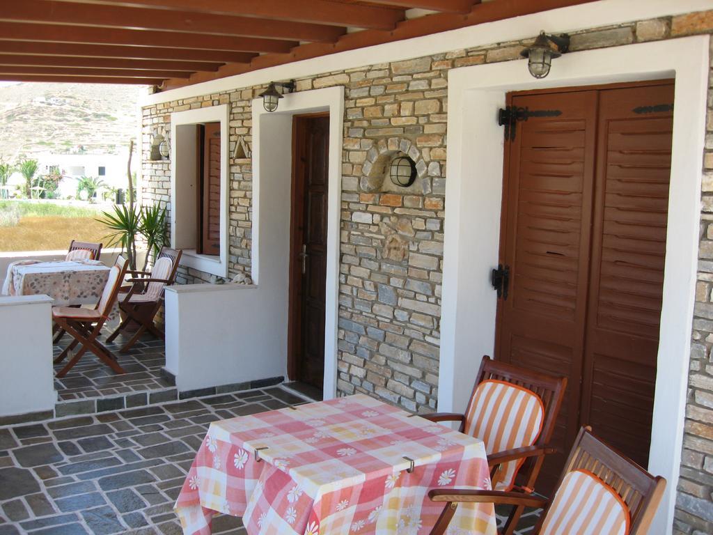 Pension Irini-Vicky Chora  Exterior photo