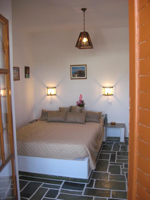 Pension Irini-Vicky Chora  Exterior photo