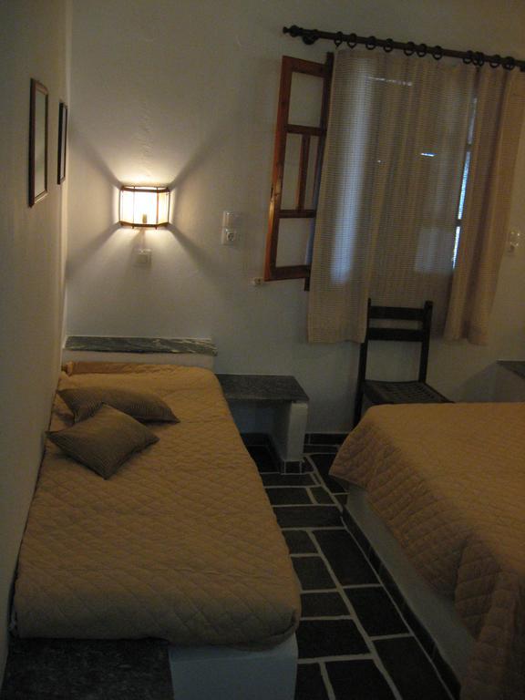 Pension Irini-Vicky Chora  Exterior photo