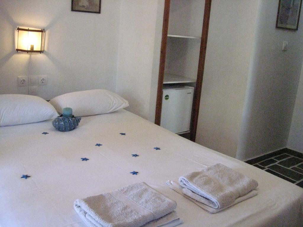 Pension Irini-Vicky Chora  Exterior photo